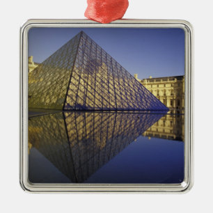 Adorno Metálico FRANCIA, París Reflexión, Pirámide. El Louvre