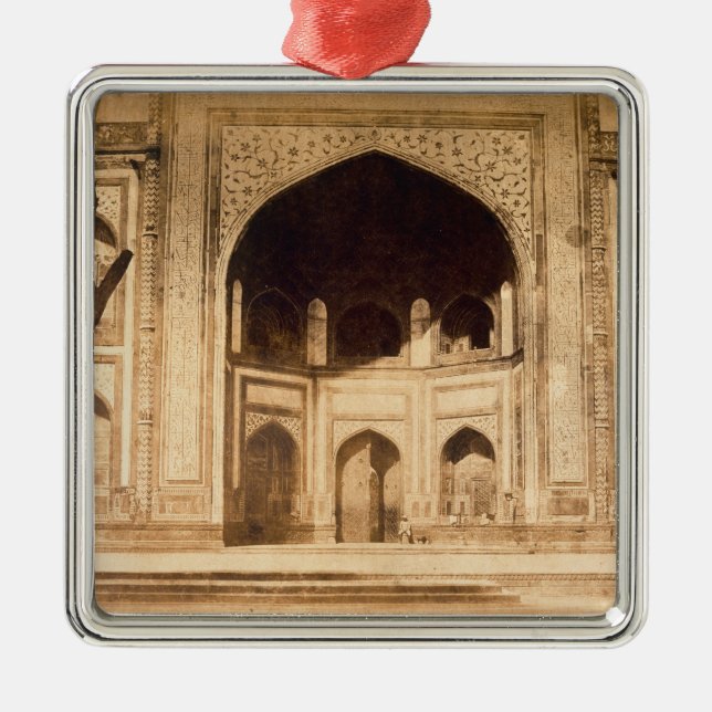 Adorno Metálico Fuera del Taj Mahal, ilustrado probablemente en el (Frente)
