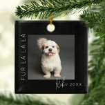 Adorno Metálico Furry La La La La | Árbol de Navidad de foto masco<br><div class="desc">Incluya a sus mascotas con nuestros adornos de árbol de Navidad mascota "Fur La La". Estas divertidas decoraciones arboladas cuentan con una entrañable imagen de su querido perro, un mensaje de bienvenida de plantilla que dice "Fur La La La", y personalizado con el nombre de sus mascotas y el año....</div>