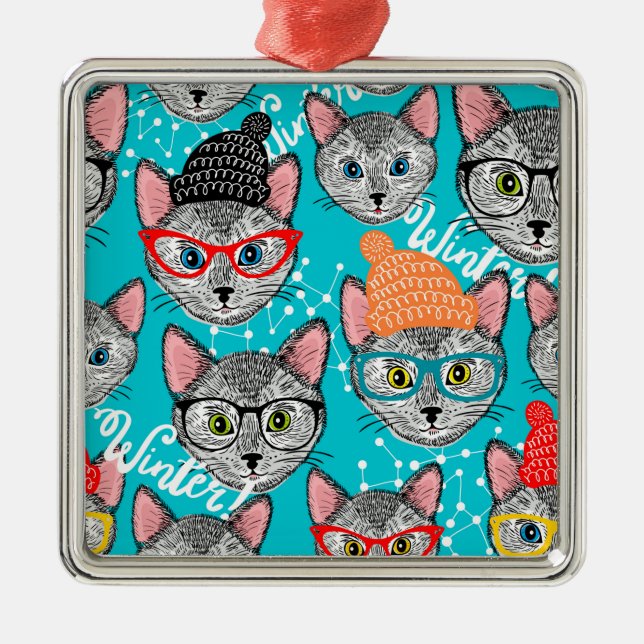 Adorno Metálico Gato en el gorra (Frente)