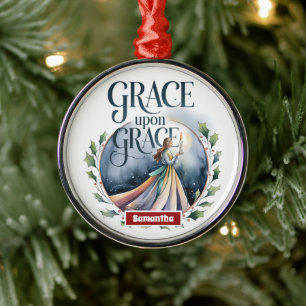 Adorno Metálico Grace Upon Grace Ornament