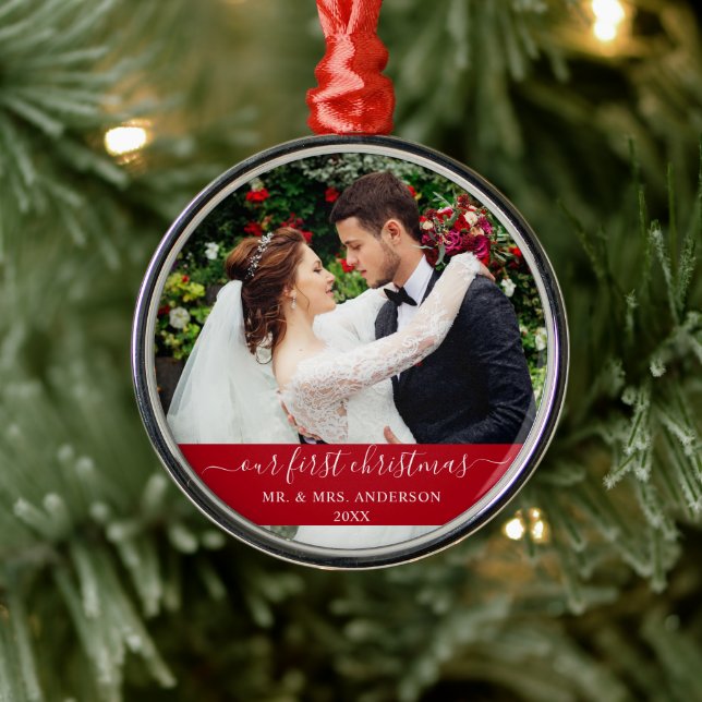 Adorno Metálico Guión elegante nuestro primer rojo navideño (Árbol)