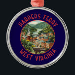Adorno Metálico Harpers Ferry West Virginia Molesto Círculo<br><div class="desc">Harpers Ferry retro diseño de viajes vectores. Harpers Ferry es un pueblo de Virginia Occidental. Los senderos recorren el Parque Histórico Nacional Harpers Ferry,  que cuenta con edificios del siglo XIX.</div>