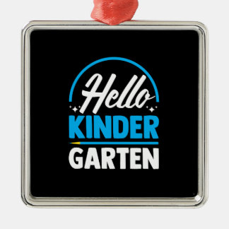 Adorno Metálico Hello Kinder Garten