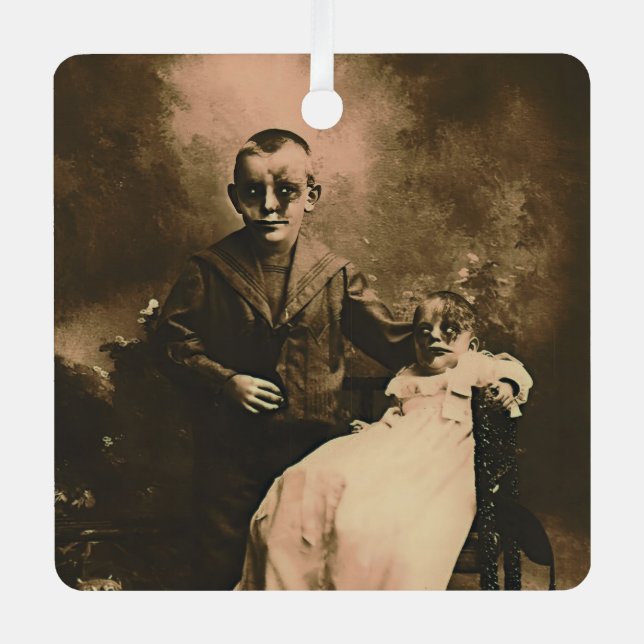 Adorno Metálico Hermanos Zombie (Anverso)