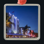Adorno Metálico Hotel del faro, impulsión del océano, Miami Beach<br><div class="desc">¿La impulsión del océano es una calle en playa del sur? la parte meridional de Miami Beach, la Florida. Se sabe para sus hoteles del art déco. La calle es el centro del distrito del art déco de la ciudad, que es casero a cerca de 800 edificios preservados. Moderne aerodinámico...</div>