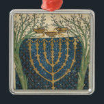 Adorno Metálico Iluminación de un menorah, de<br><div class="desc">Iluminación de un menorah,  de la biblia judía de Cervera,  el 1299% el pipe% por la ubicación del arte de José Asarfati el |: Instituto DA Biblioteca Nacional,  número de colección de la imagen del artista francés el | de Lisboa,  Portugal el |: XIR161985</div>