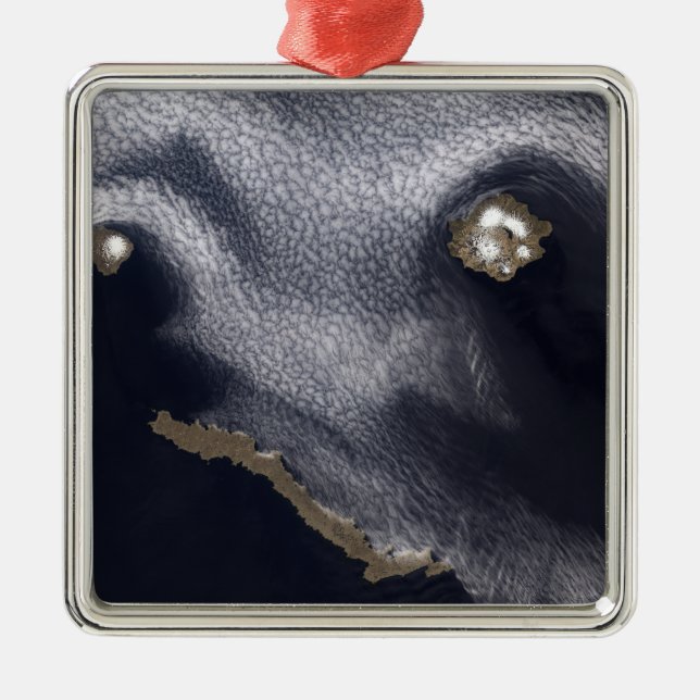 Adorno Metálico Imagen satelital de la isla Semisopochnoi (Frente)