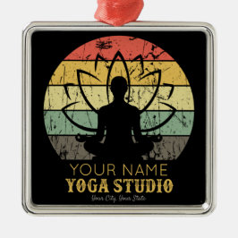 Adorno Metálico Instructor de fitness personalizado de Yoga Studio