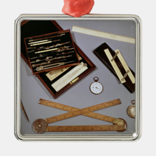 Adorno Metálico Instrumentos de dibujo usados por Isambard