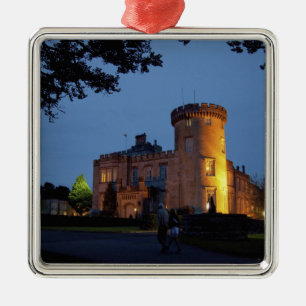Adorno Metálico Irlanda, el Castillo Dromoland iluminado al atarde