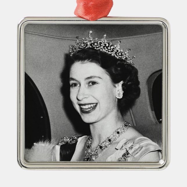Adorno Metálico Isabel II, Reina del Reino Unido (Frente)