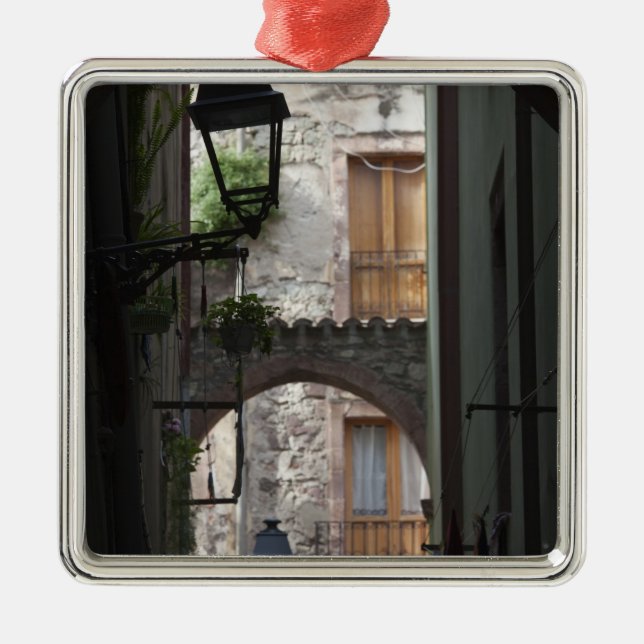 Adorno Metálico Italia, Cerdeña, Bosa. Detalle de la calle. (Frente)