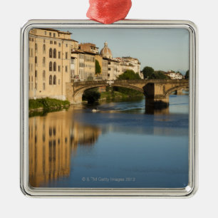Adorno Metálico Italia, Florencia, puente sobre el río Arno