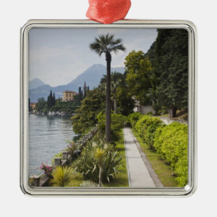 Adorno Metálico Italia, provincia de Lecco, Varenna. Villa Monaste