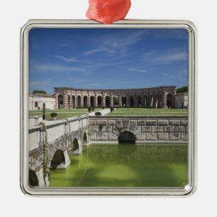 Adorno Metálico Italia, Provincia de Mantua, Mantua. Patio,