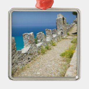 Adorno Metálico Italia, Sicilia, Cefalù, paseo marítimo junto al a