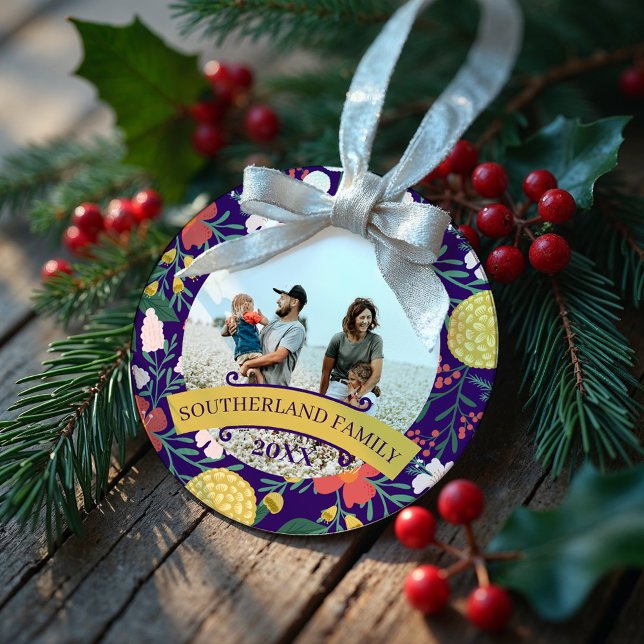 Adorno Metálico Jardín Botánico Floral Elegante Marco Fotográfico  (Botanical Floral Garden Elegant Photo Frame Purple Metal Ornament)