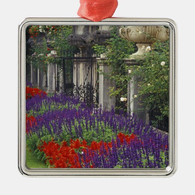 Adorno Metálico Jardín en el Palacio Mirabell, Salzburgo, Austria (Frente)