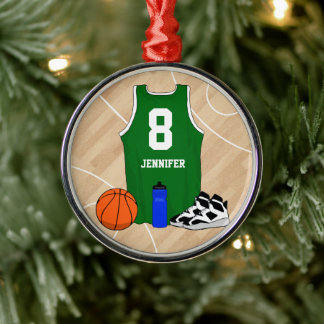 Adorno Metálico Jersey de baloncesto en verde cancha