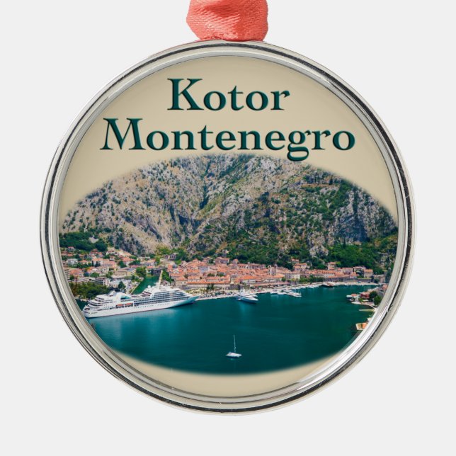 Adorno Metálico Kotor, Montenegro: Grado estari (Frente)