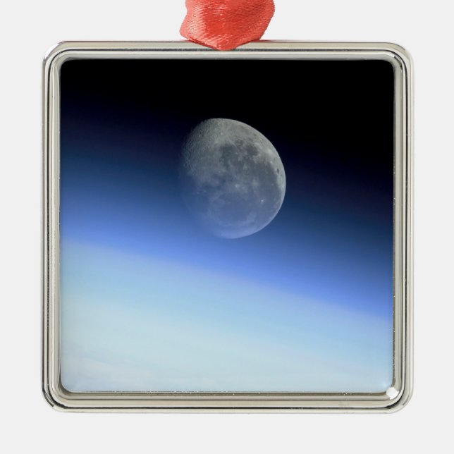 Adorno Metálico La extremidad de la Tierra (Frente)