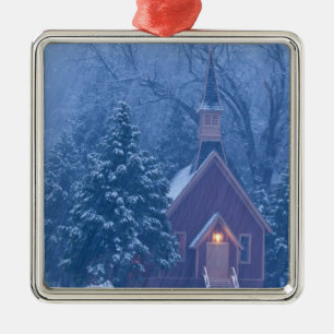 Adorno Metálico La histórica capilla del Valle Yosemite durante l