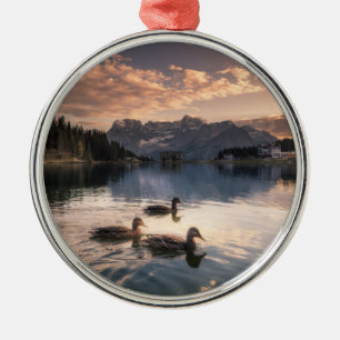 Adorno Metálico Lago Misurina Dolomites, Italia