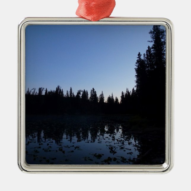 Adorno Metálico Lago Nymph en Dawn (Frente)