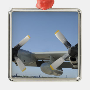 Adorno Metálico Las alas de un Hércules LC-130
