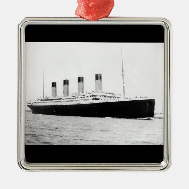 Adorno Metálico Línea de pasajeros Titanic RMS (Frente)