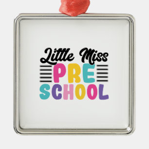 Adorno Metálico Little Miss Pre School