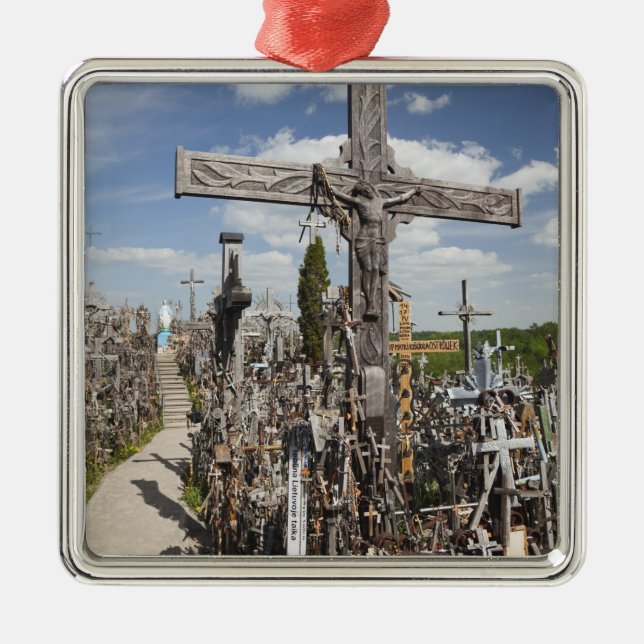 Adorno Metálico Lituania Central, Lituania, Siauliai, Colina 5 (Frente)