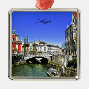 Adorno Metálico Ljubljana, Eslovenia