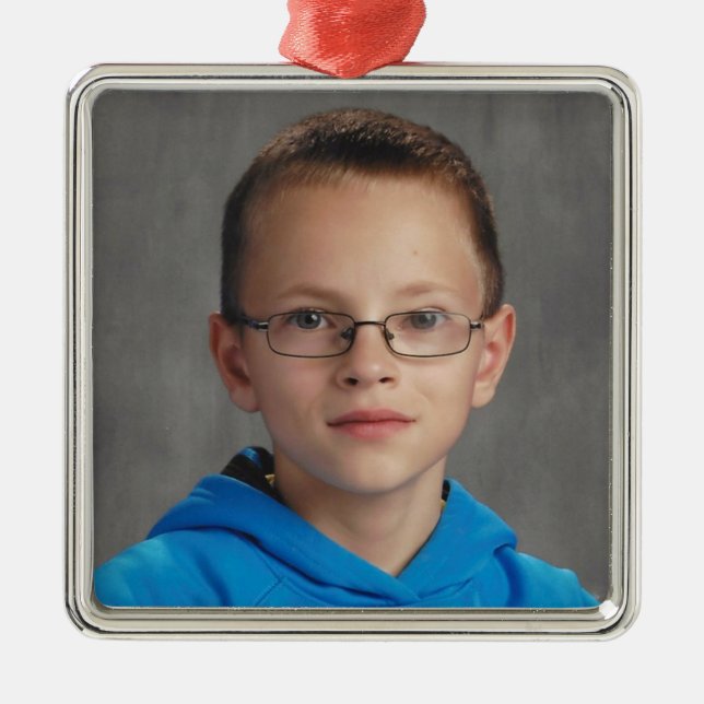 Adorno Metálico Logan 2016 (Frente)