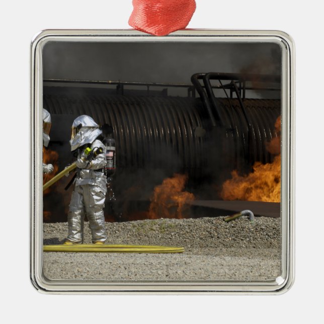 Adorno Metálico Los bomberos neutralizan un incendio vivo (Frente)