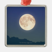 Luna en el cielo nocturno
