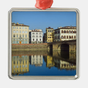 Adorno Metálico Lungarno Vespucci, Ponte alla Carraia,