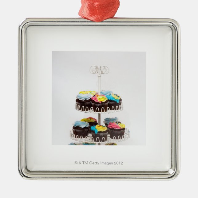 Adorno Metálico Magdalenas del chocolate en un soporte de la torta (Frente)