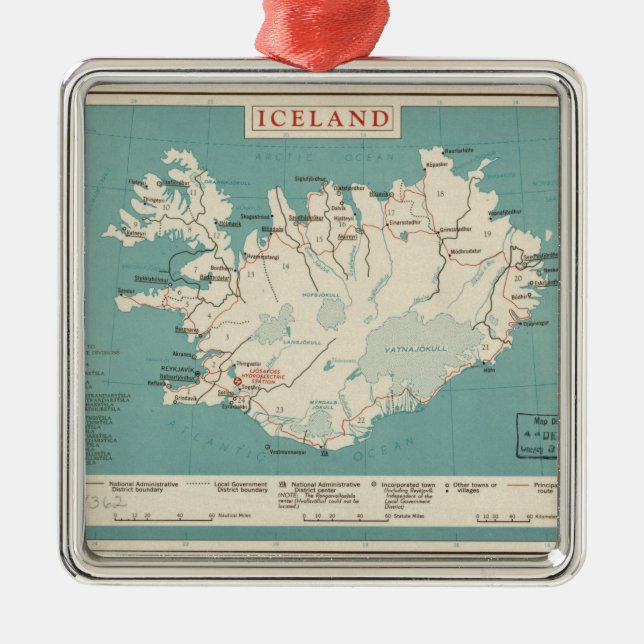 Adorno Metálico Mapa de Islandia (circa 1959) (Frente)