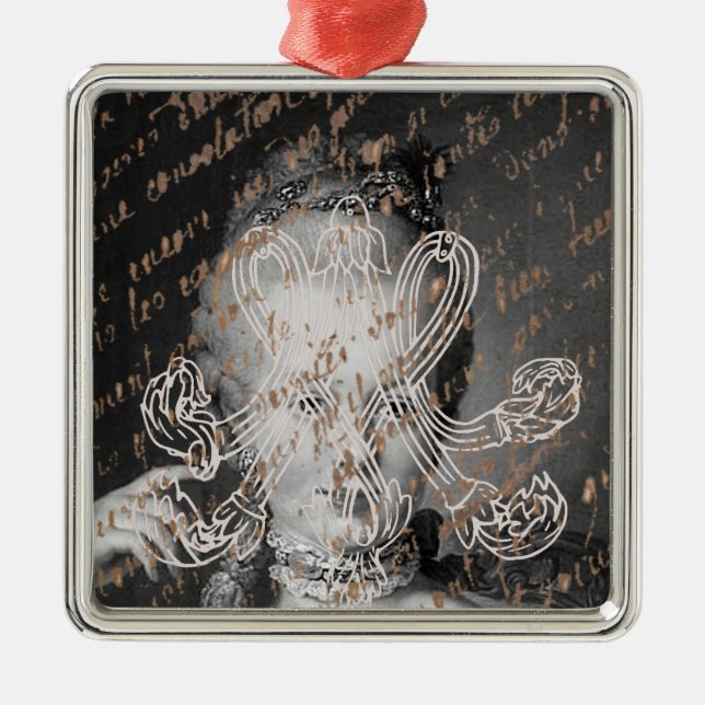 Adorno Metálico Marie Antoinette – Monogramm – Royal Monogram (Frente)