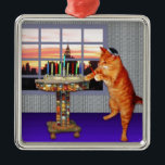 Adorno Metálico menorah cat.jpg<br><div class="desc">¡No apenas para Chanukah más - este jengibre del bonito enciende las velas porque sucedió un gran milagro aquí!</div>