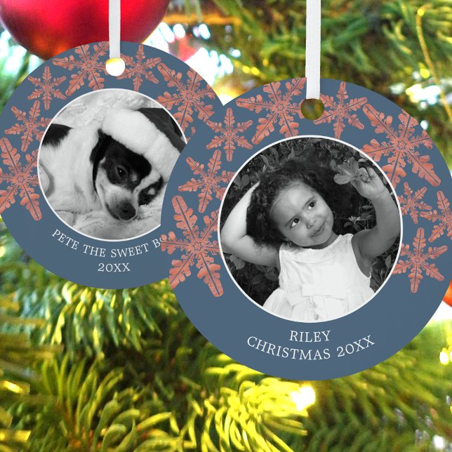 Adorno Metálico Moderno copo de nieve ruso azul 2 festividad de Mo (Add your two photos to these blue rustic snowflake Christmas ornaments and create holiday keepsakes)