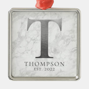 Adorno Metálico Monograma plateado Metalizado cepillado T Mármol