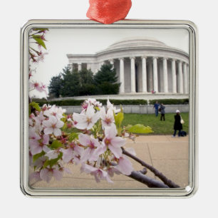 Adorno Metálico Monumento a Thomas Jefferson con flor de cerezo