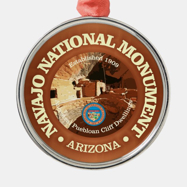 Adorno Metálico Monumento Nacional Navajo (NM) (Frente)