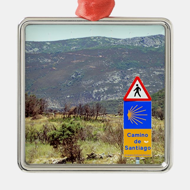Adorno Metálico Muestra del EL Camino de Santiago de Compostela, (Frente)