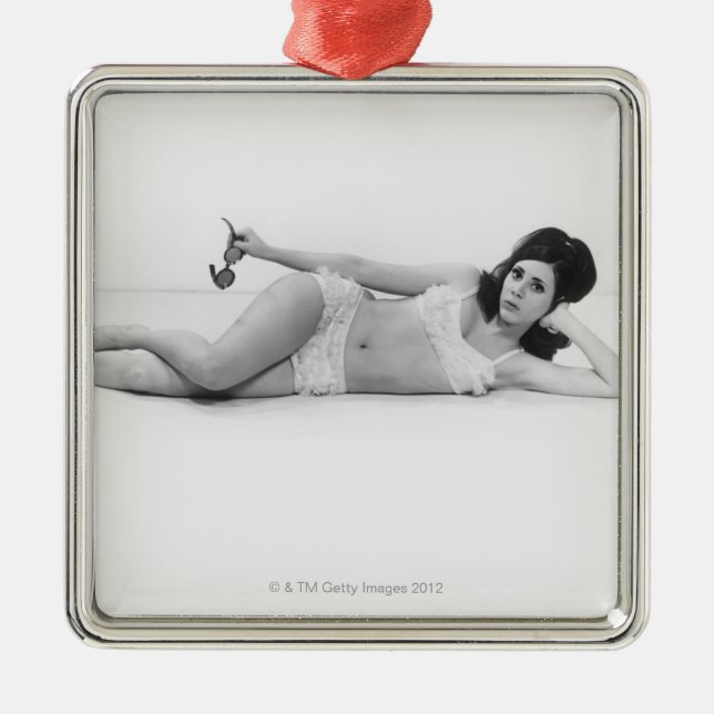 Adorno Metálico Mujer en traje de baño (Frente)