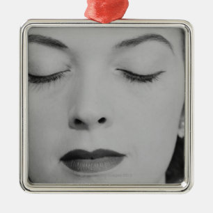 Adorno Metálico Mujer madura 2