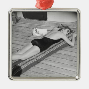 Adorno Metálico Mujer que broncea de Sun